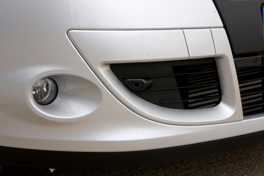 Детали экстерьера Renault Scenic 2009 года  (UK) (фото 24 из 37)